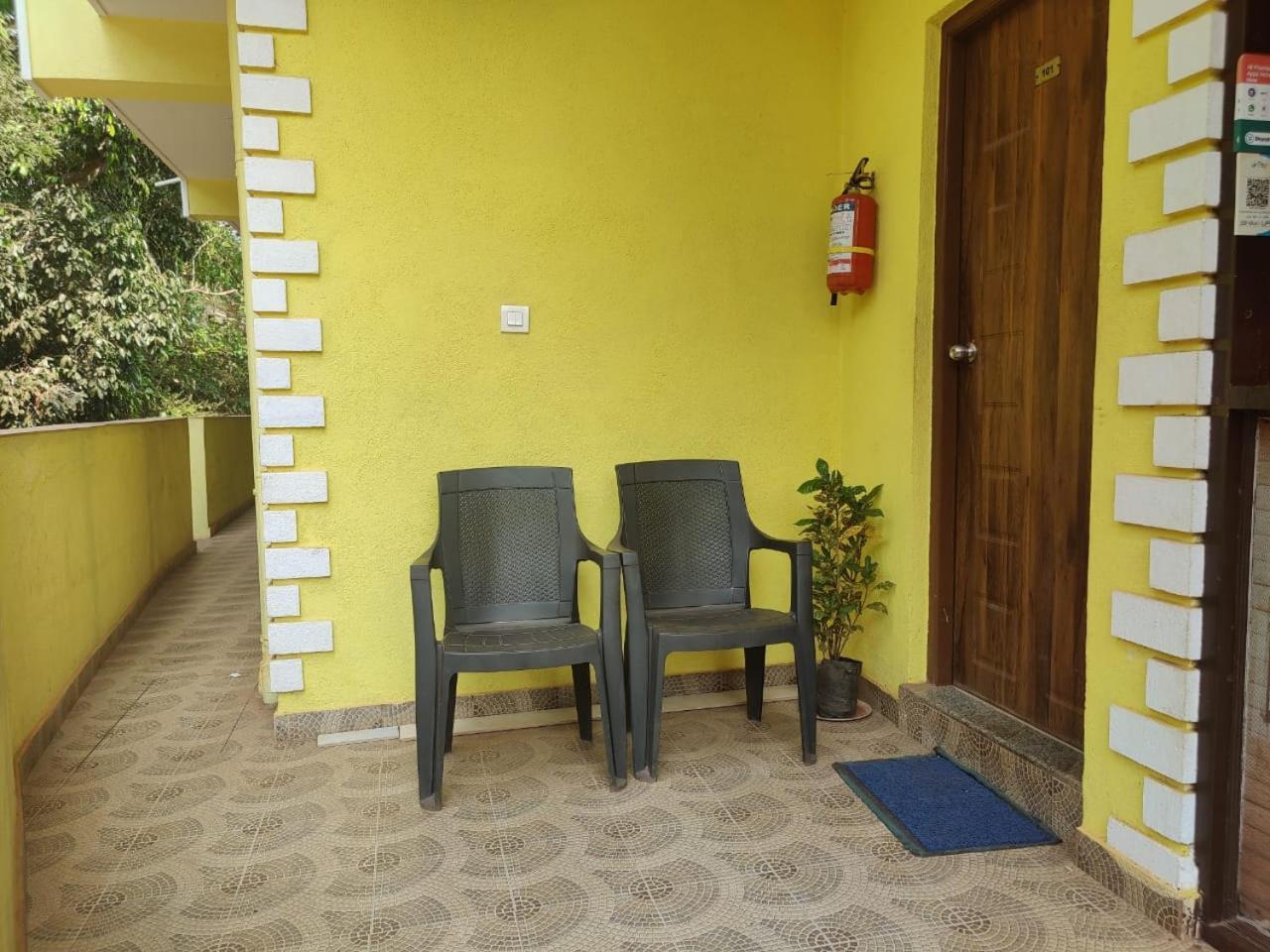 Green Field View Hotel Candolim Exterior foto