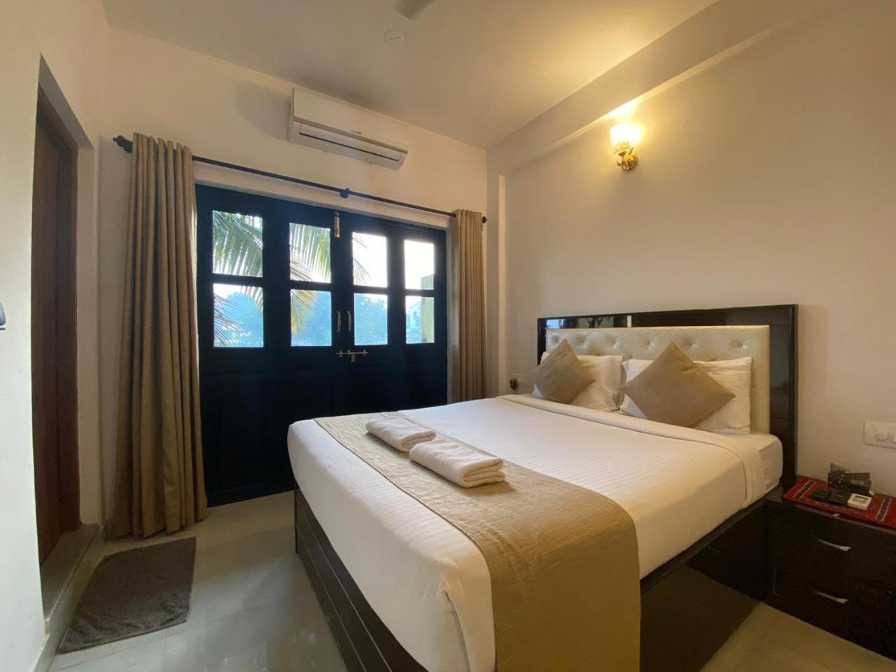 Green Field View Hotel Candolim Exterior foto